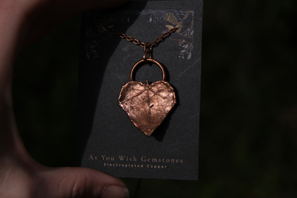 Electroplate English Ivy Necklace