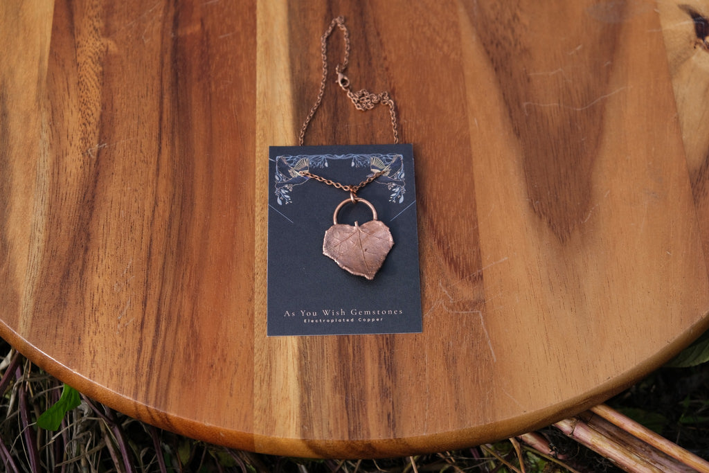 Electroplate English Ivy Necklace