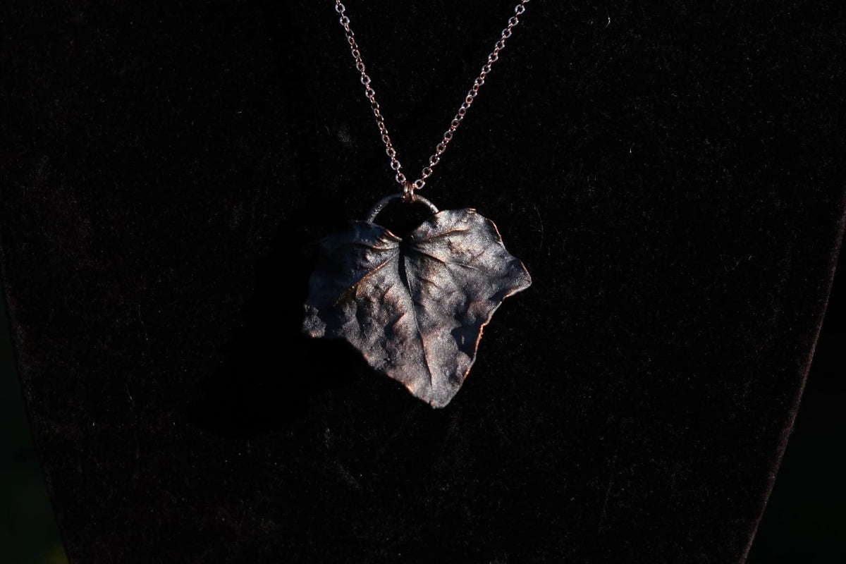 English Ivy Electroplated Necklace