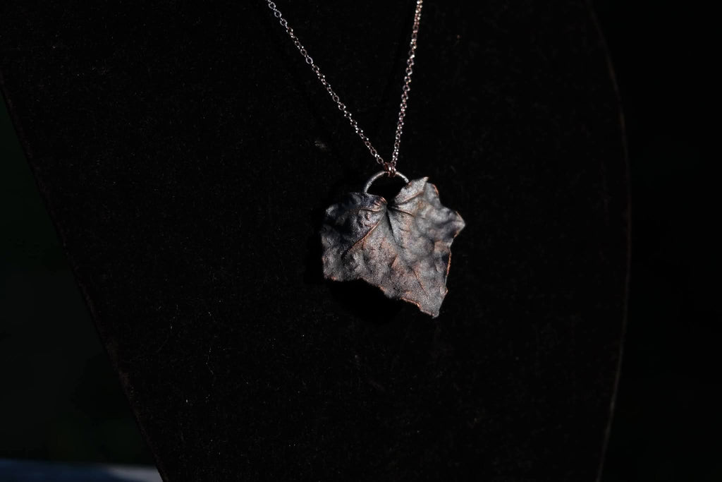 English Ivy Electroplated Necklace