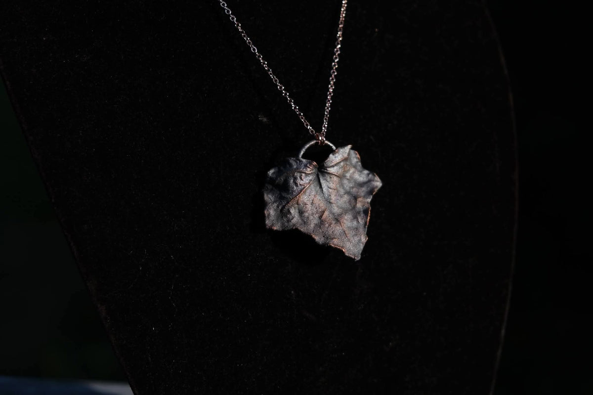 English Ivy Electroplated Necklace